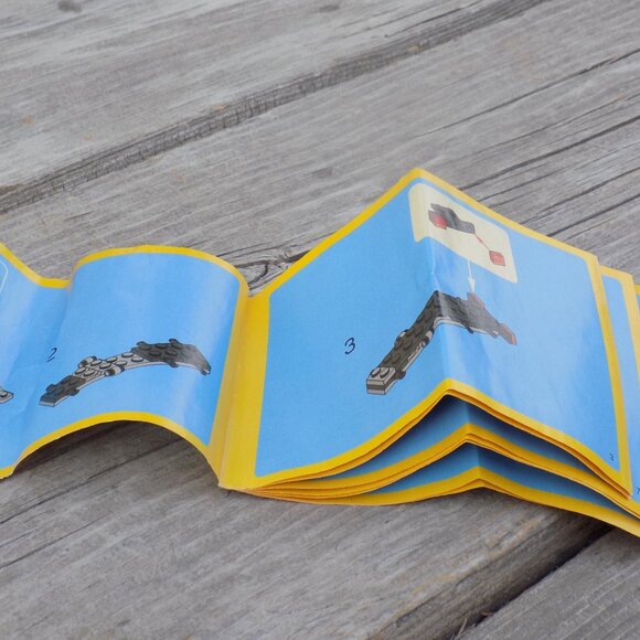 LEGO CREATOR BOOKLET - Picture 9 of 14